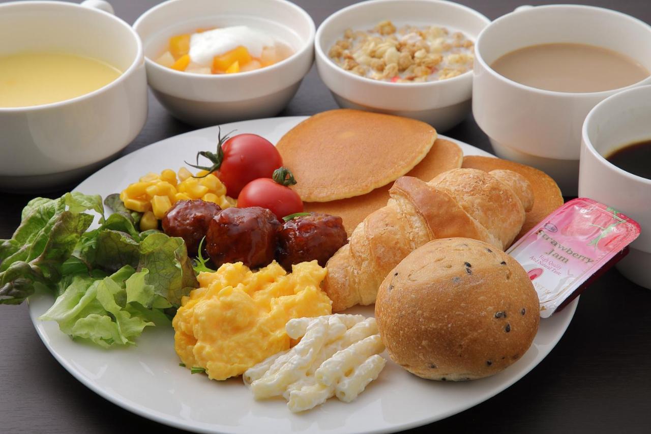 Welina Hotel Honmachi Осака Екстериор снимка
